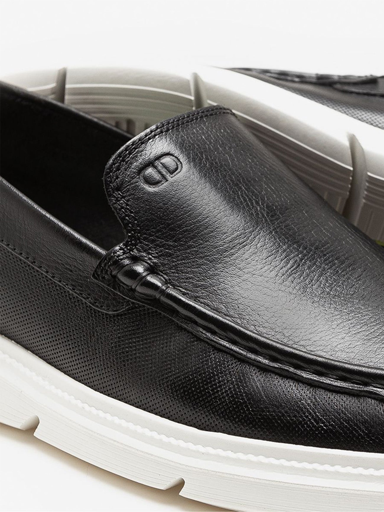 Democrata Men's Easy Smith Ultra Light Moccasin #color_Black