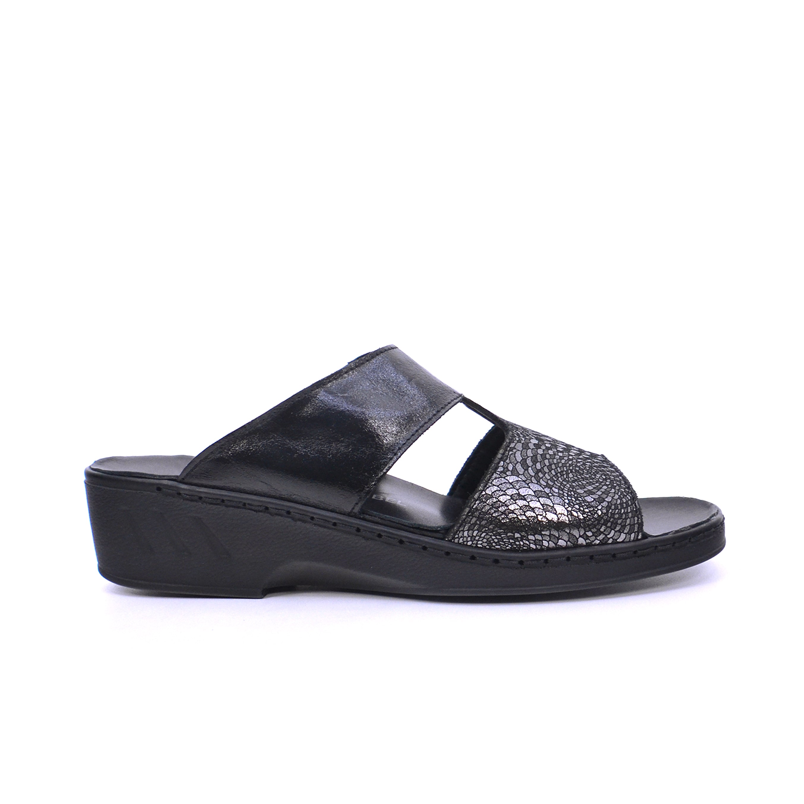 Josef Seibel 08866-AR50101 Women's Sandals #color_Black