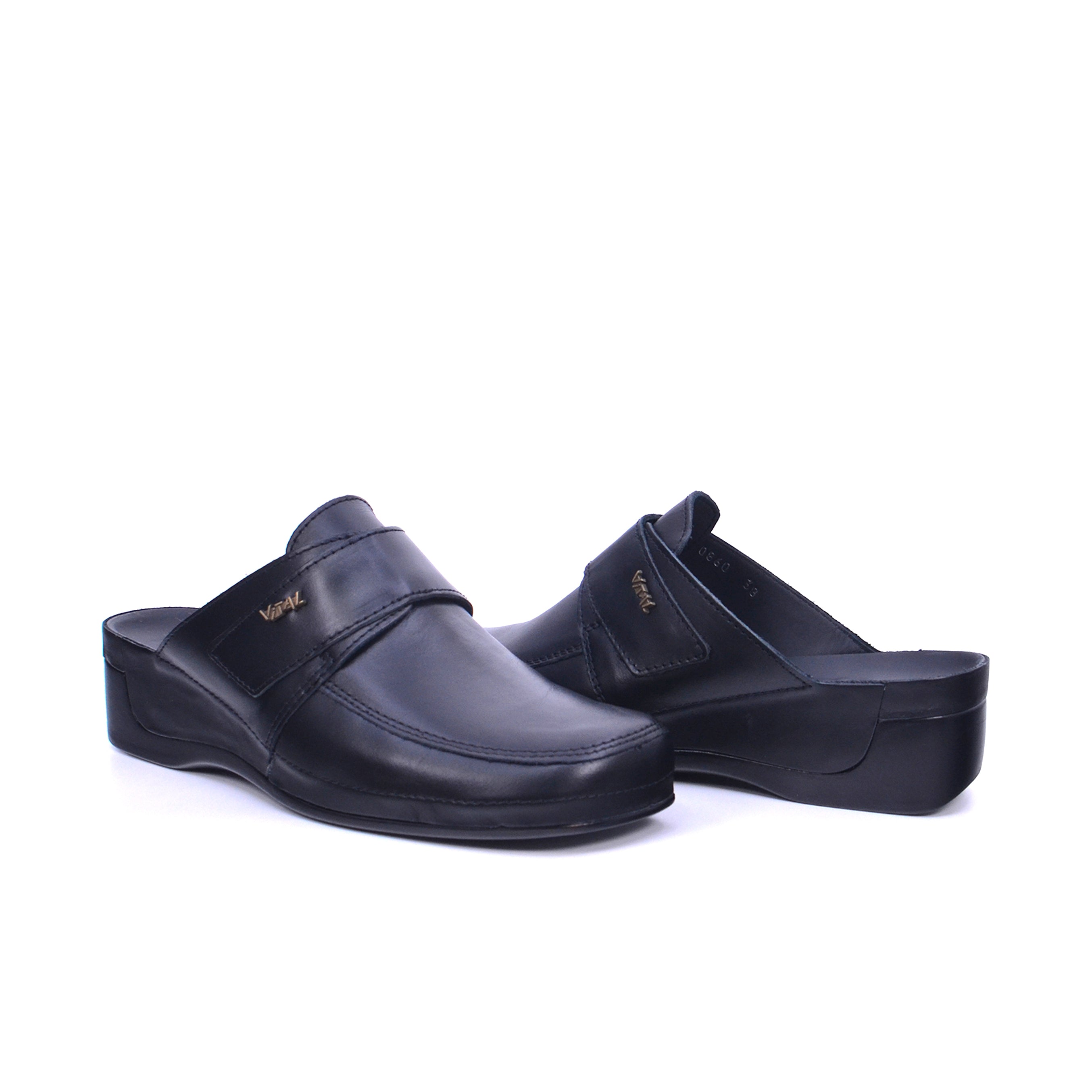 Vital Women's Flatform Sandals #color_Black
