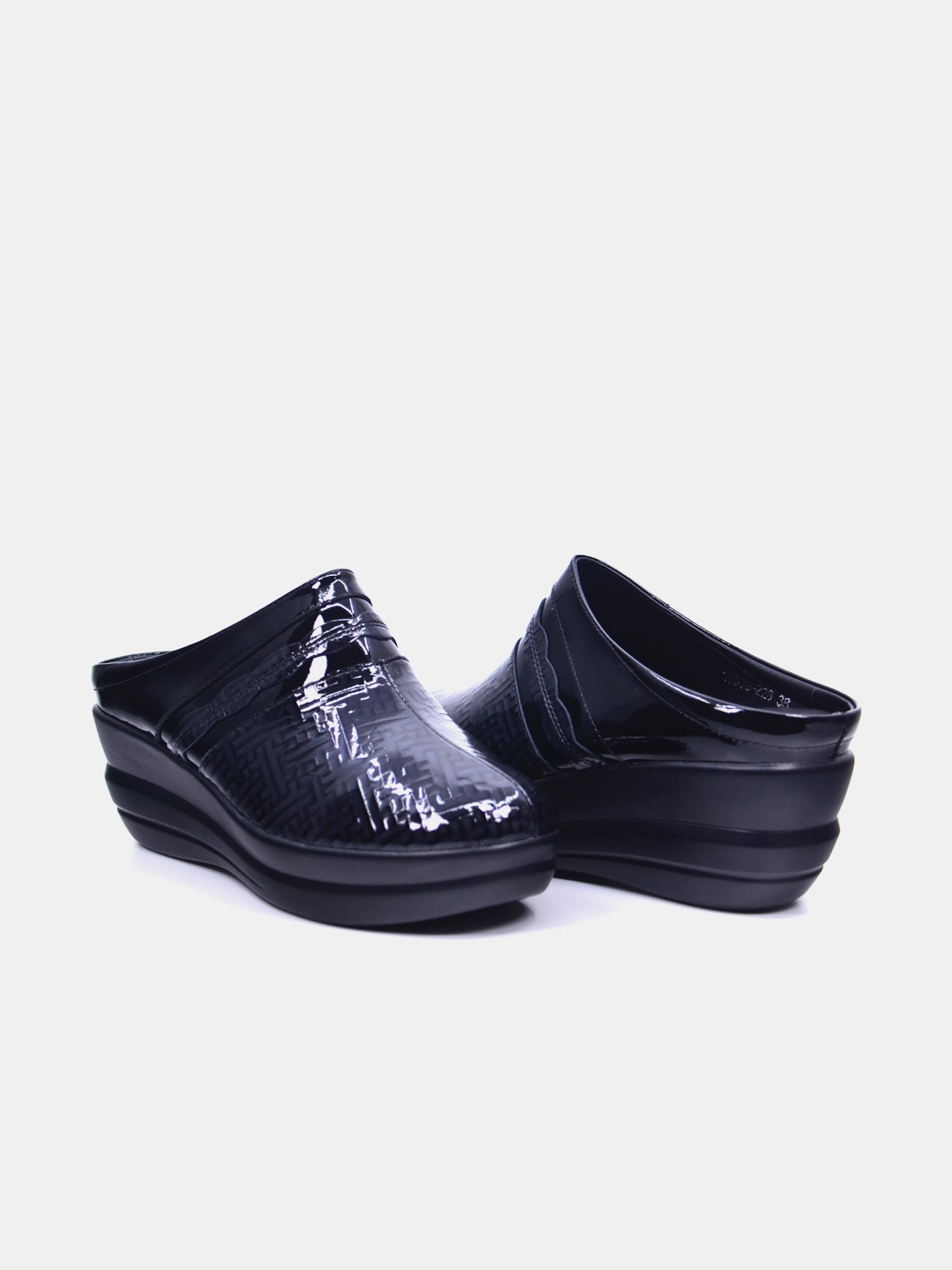 Michelle Morgan 19009-226 Women's Slip On Sandals #color_Black