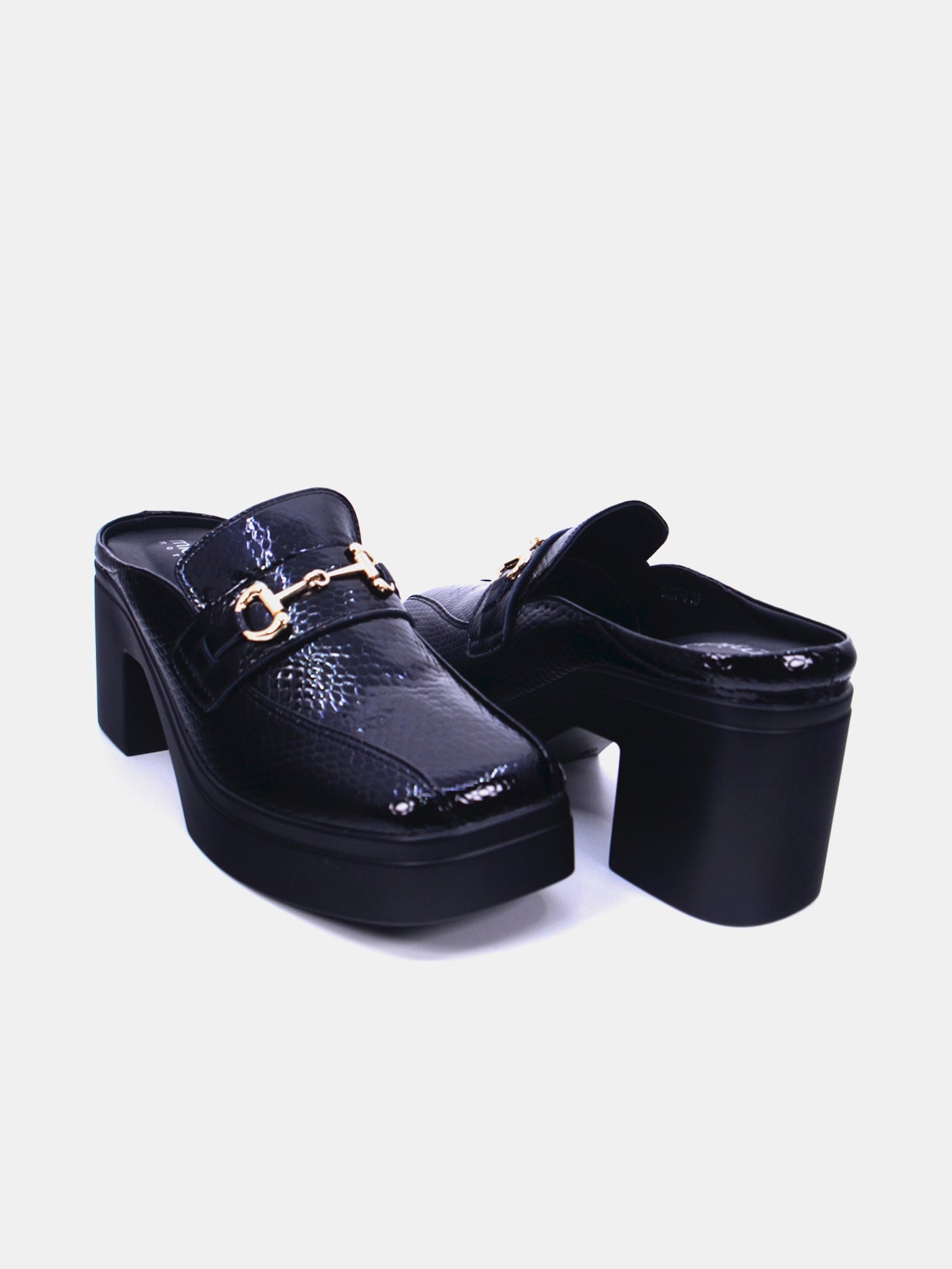 Michelle Morgan 2207-6 Women's Slip On Sandals #color_Black