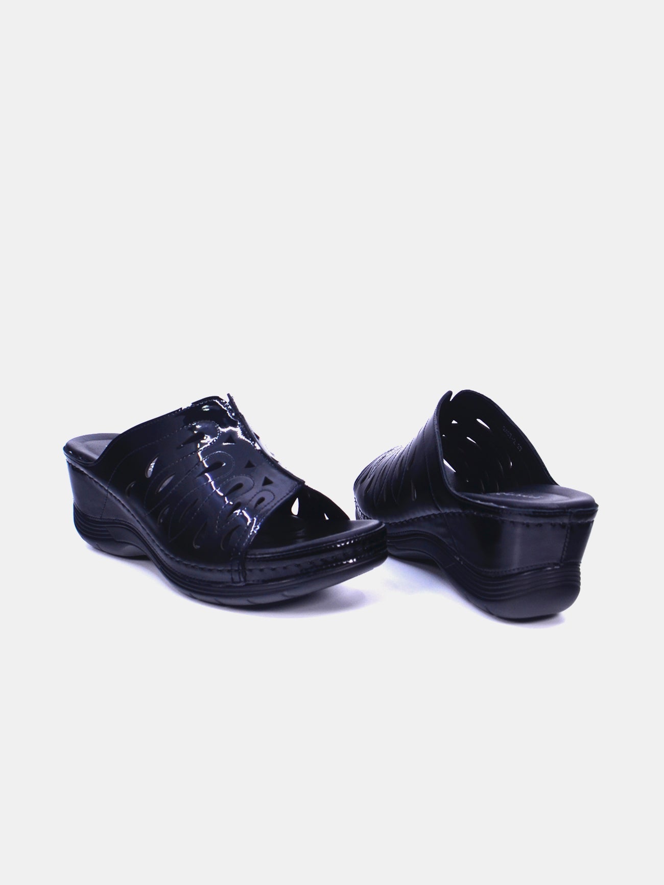 Michelle Morgan 2407-2 Women's Wedge Sandals #color_Black