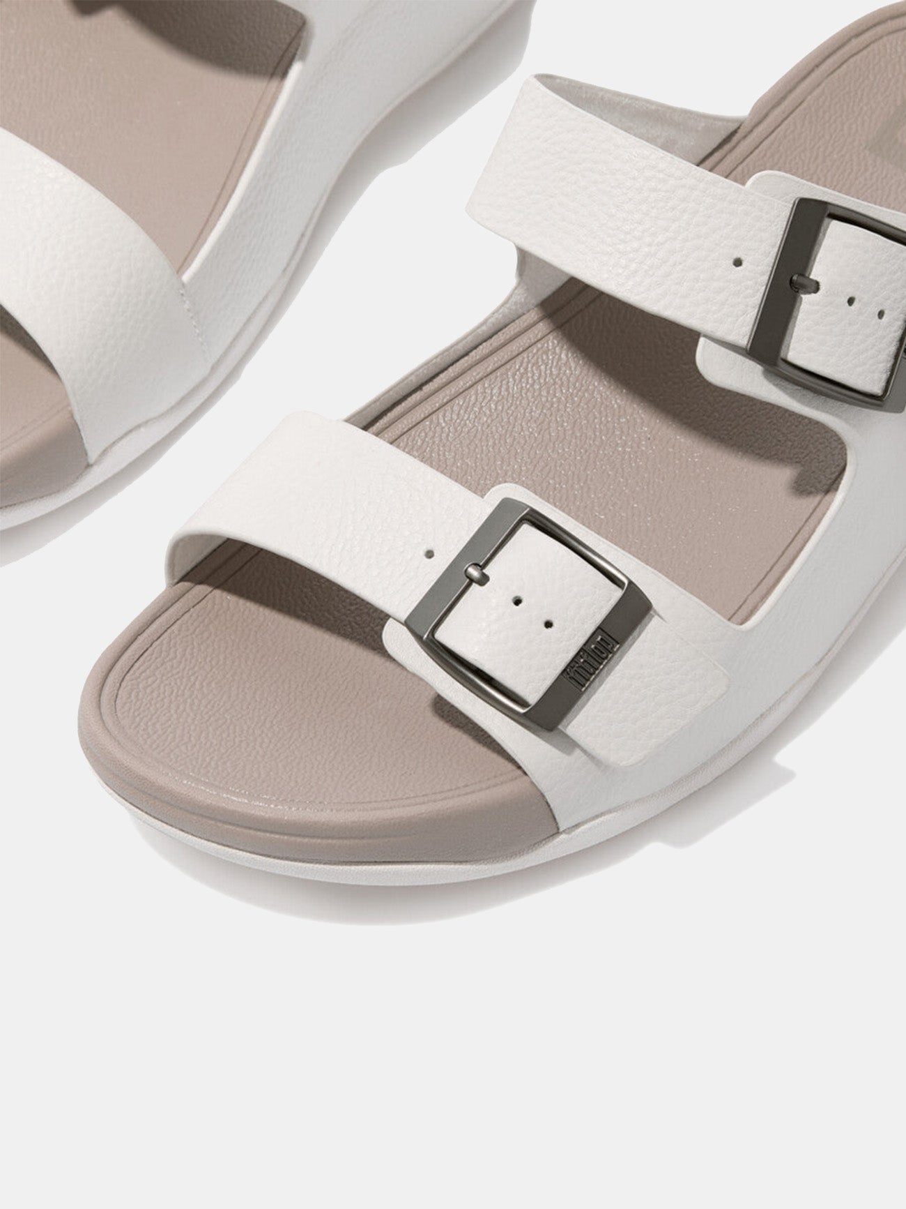 Fitflop Gogh Moc Mens Buckle Tumbled-Leather Slides #color_Urban White