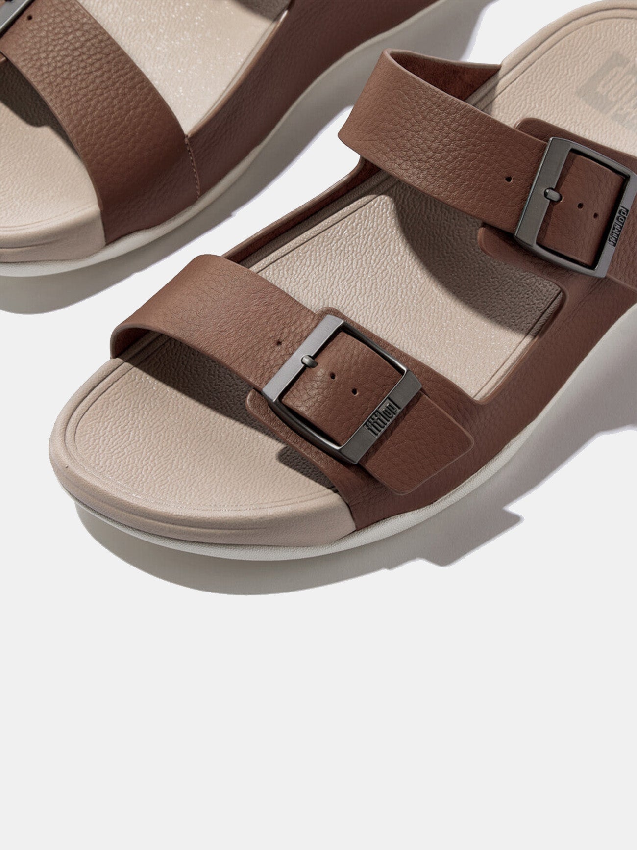 Fitflop Gogh Moc Mens Buckle Tumbled-Leather Slides #color_Mocha Brown
