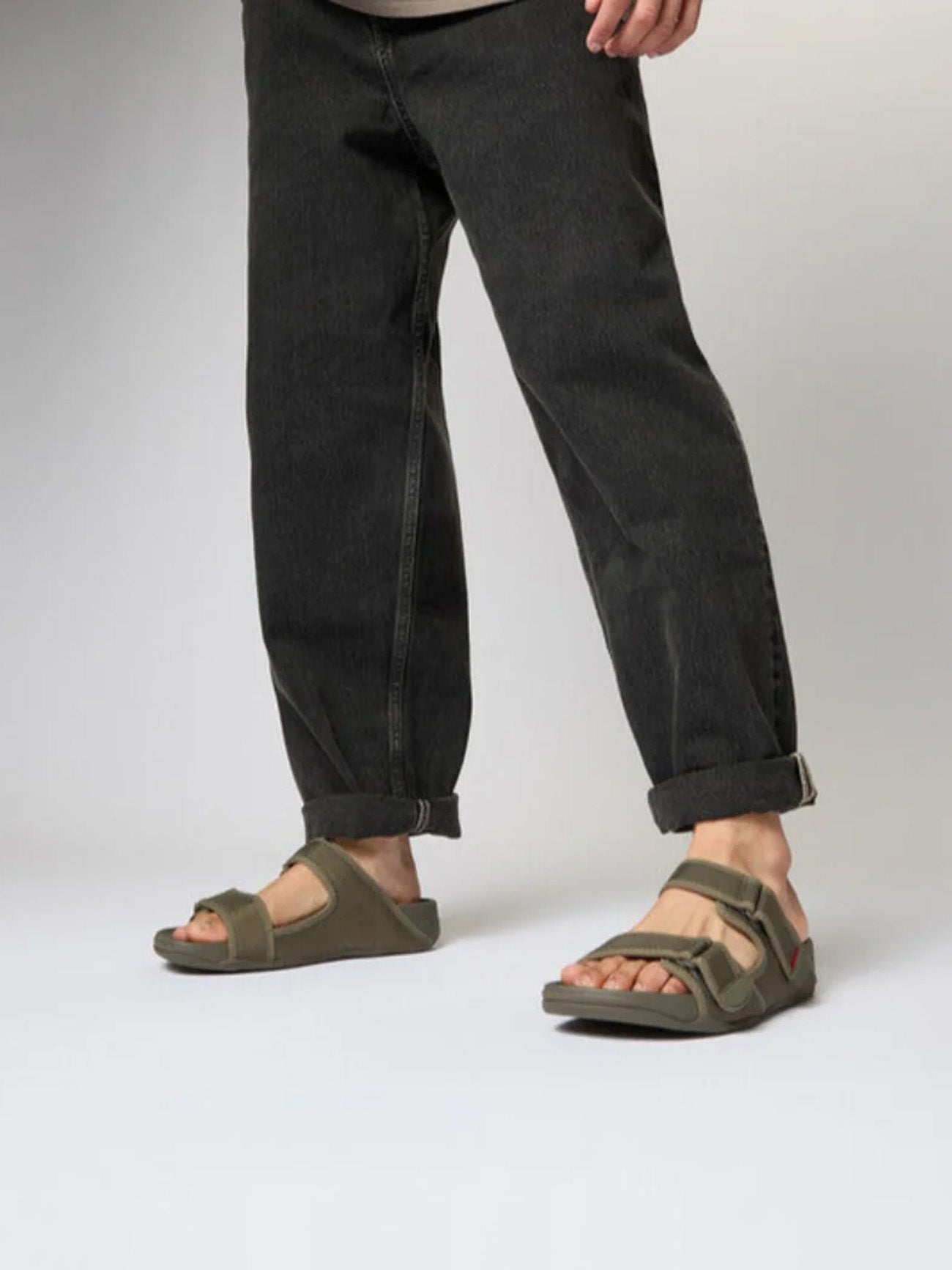 Fitflop Gogh Moc Men'ss Adjustable Water-Resistant Slides #color_green