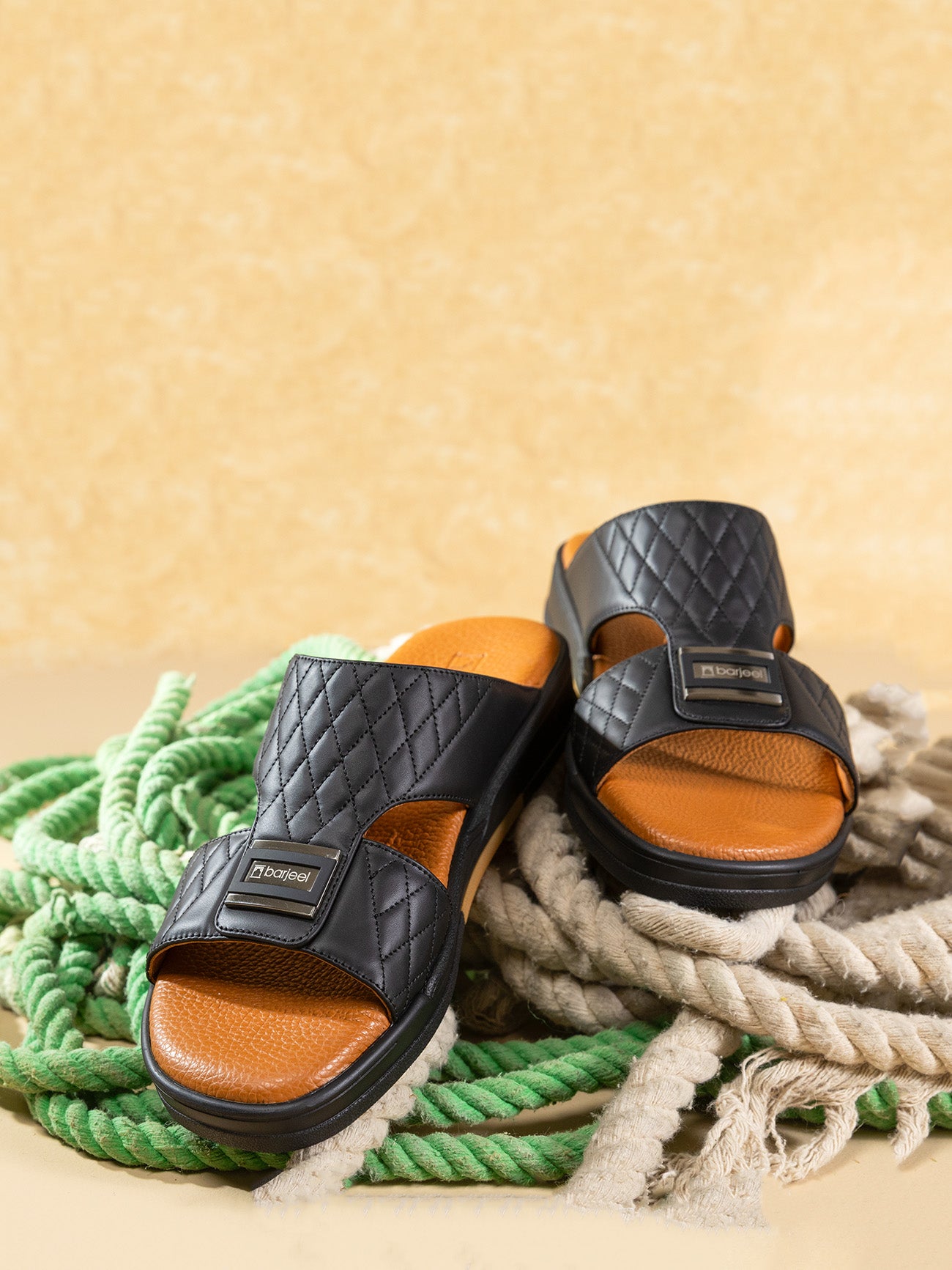 Barjeel Uno MSA138 Men Arabic Sandals #color_Black