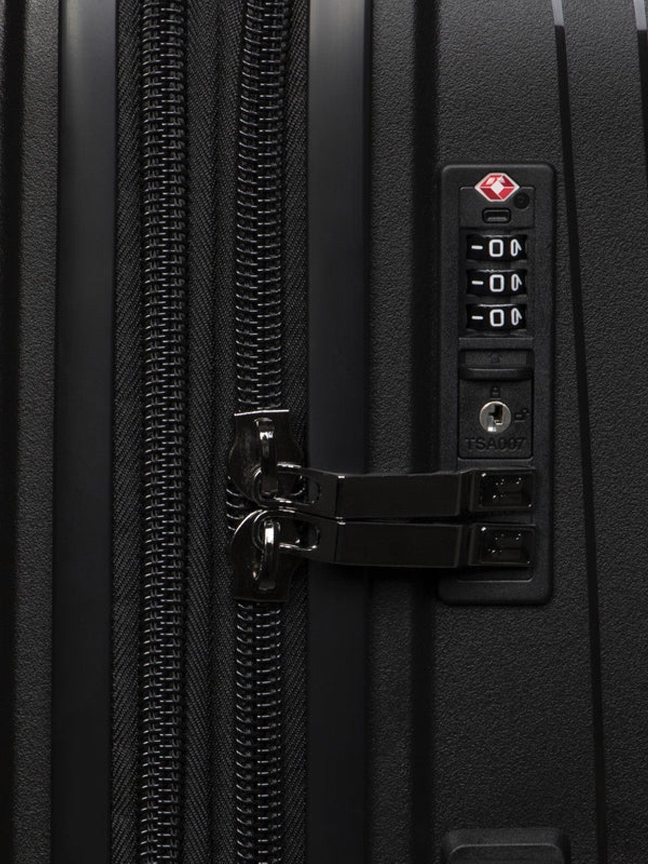 IT Spontaneous Trolley Bag #color_black