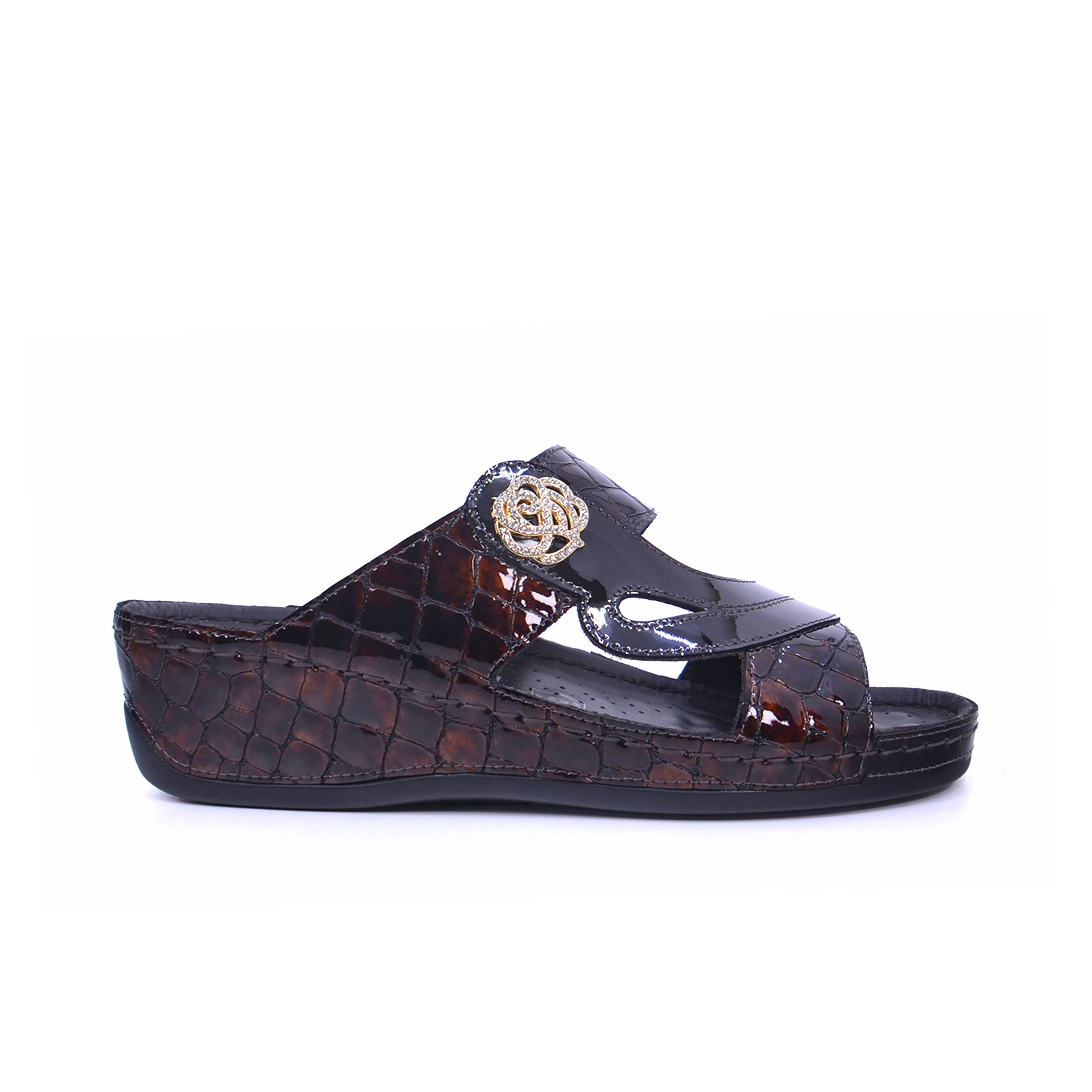 Think 4014 Women's Sandals #color_Brown