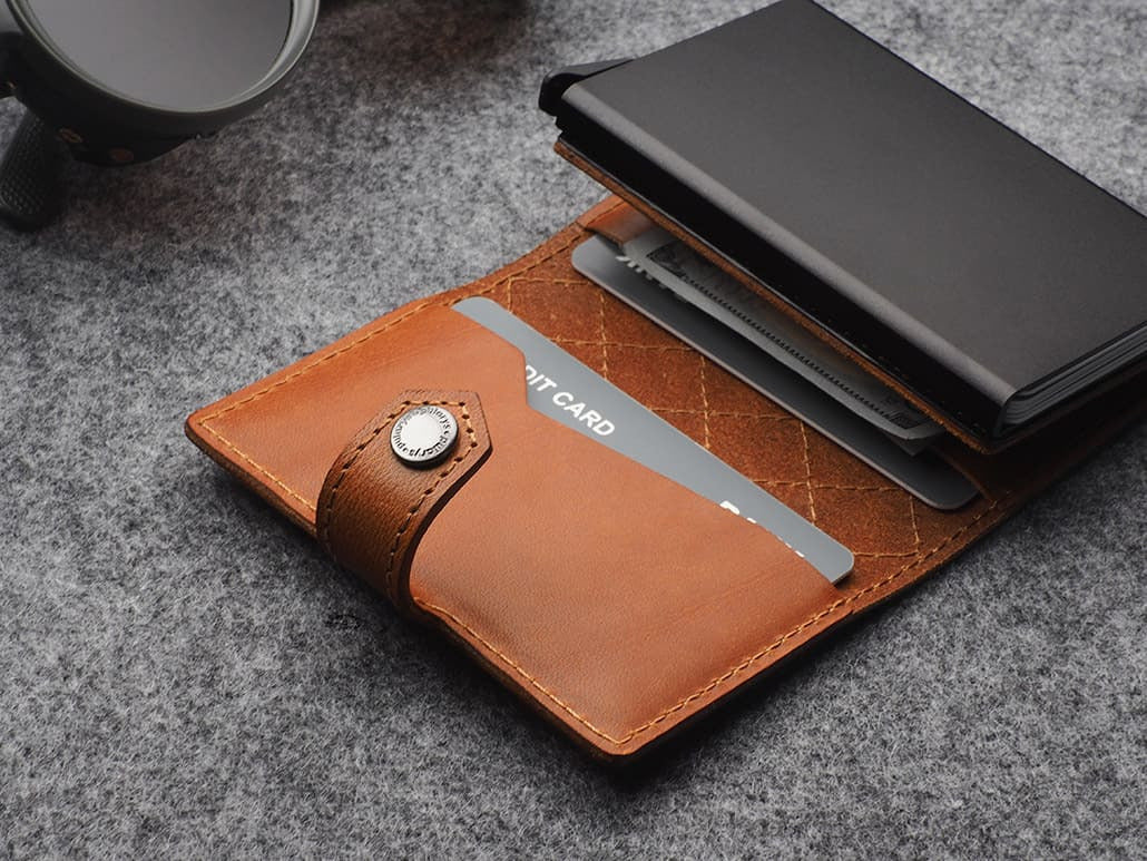 Pularys Hiker - Chic Decor Wallet - Nomad Leather #color_Cognac