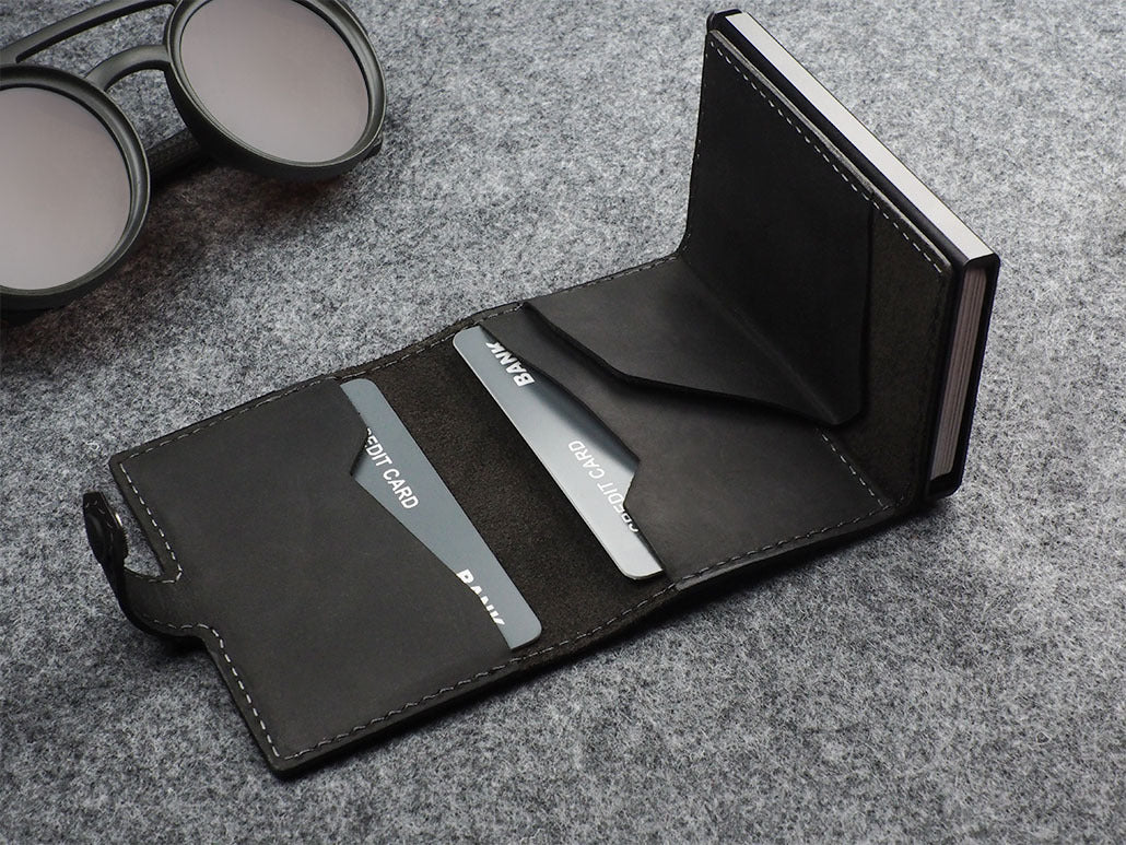 Pularys Hiker Wallet - Hunter Leather #color_Black