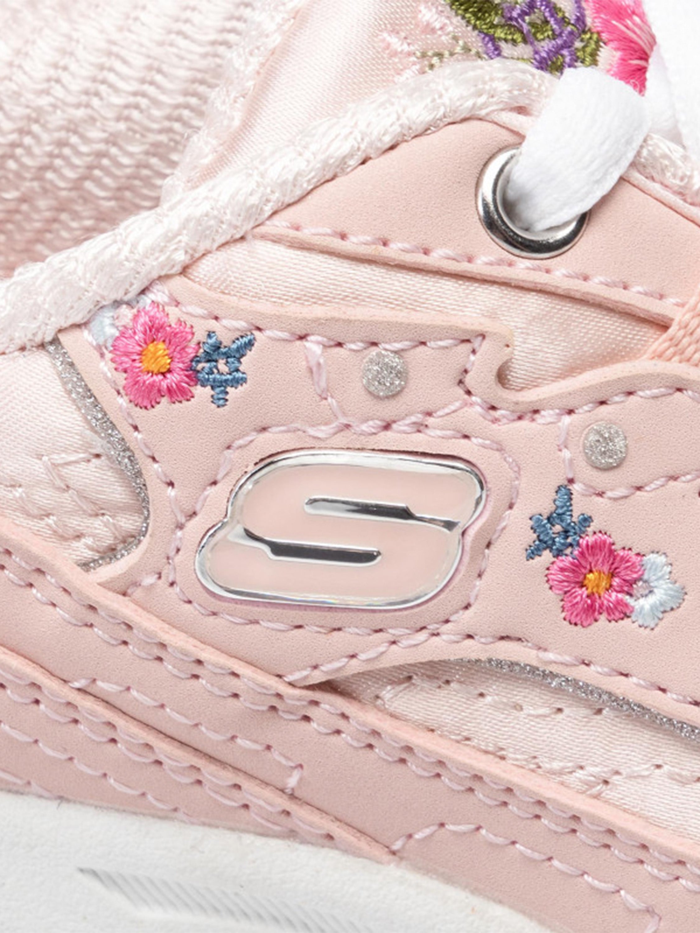 Skechers Girls D'Lites - Bright Blossoms Trainers #color_Pink