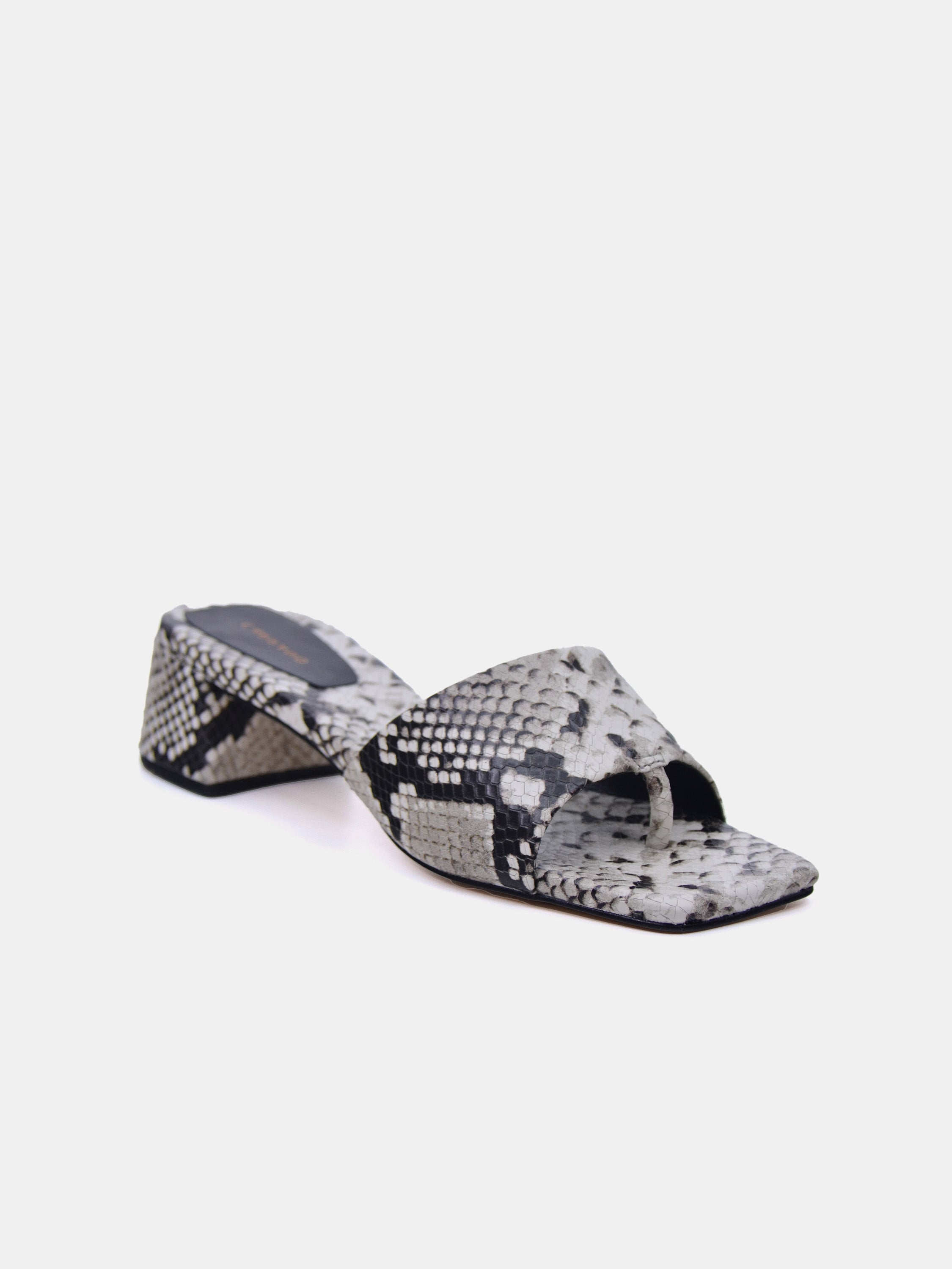 Carrano Women's Heeled Sandals #color_Black