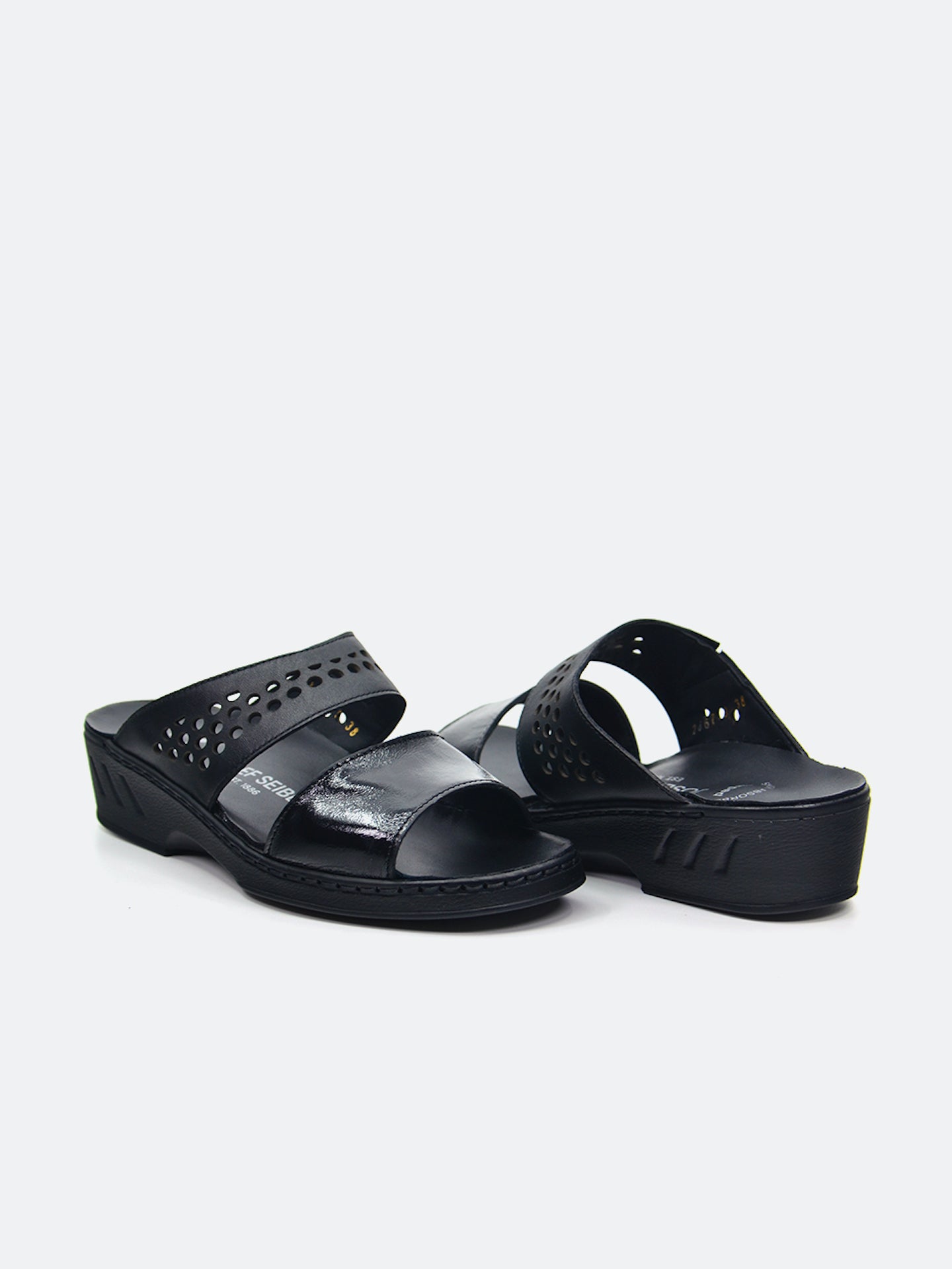 Josef Seibel Women's Flat Sandals #color_Black