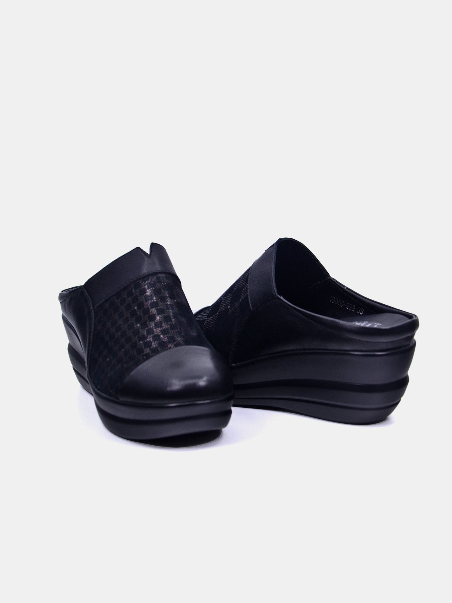Michelle Morgan 19009-222 Women's Slip On Sandals #color_Black