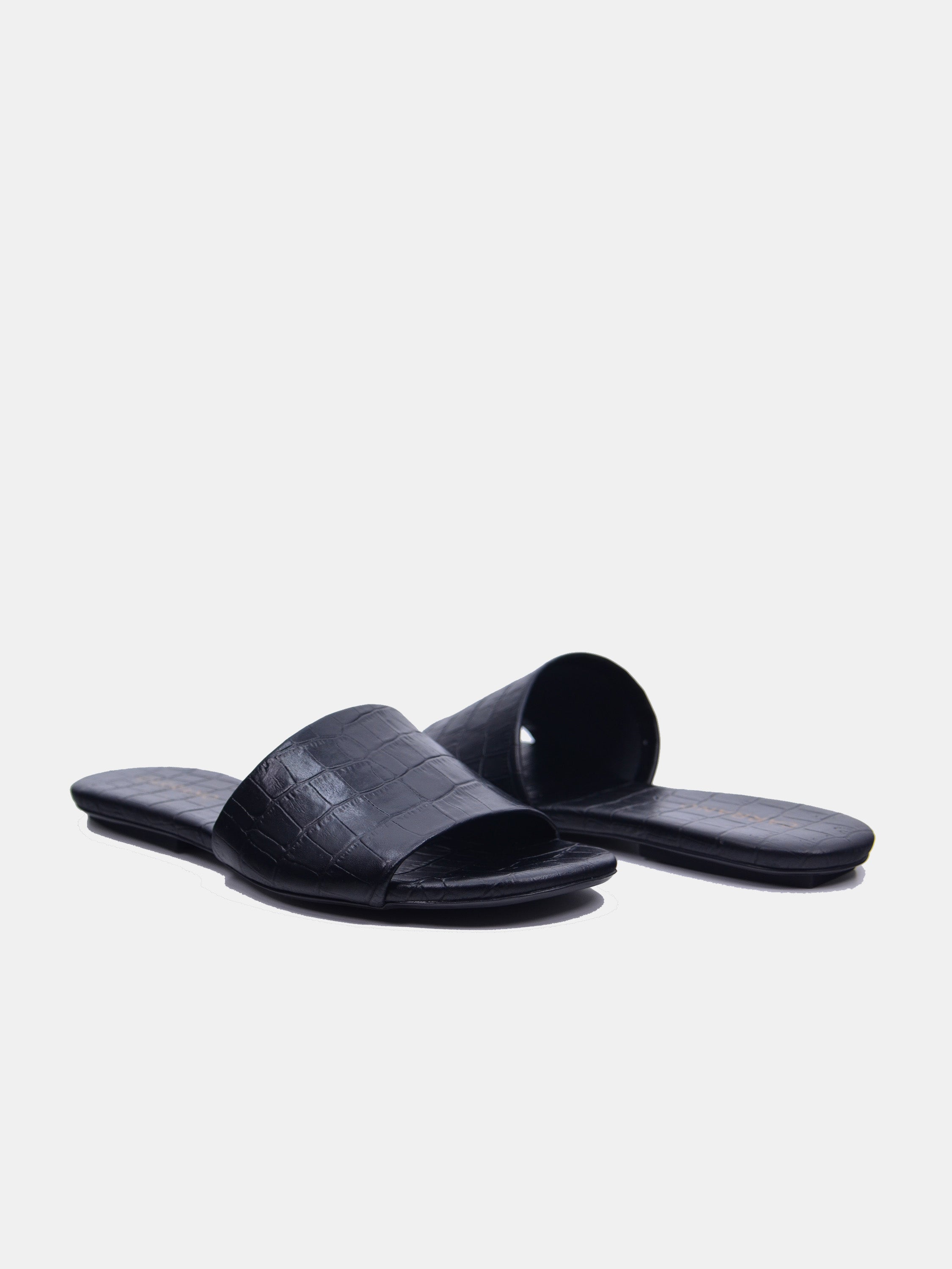 Carrano Women's Flat Slide Bold Sandals #color_Black