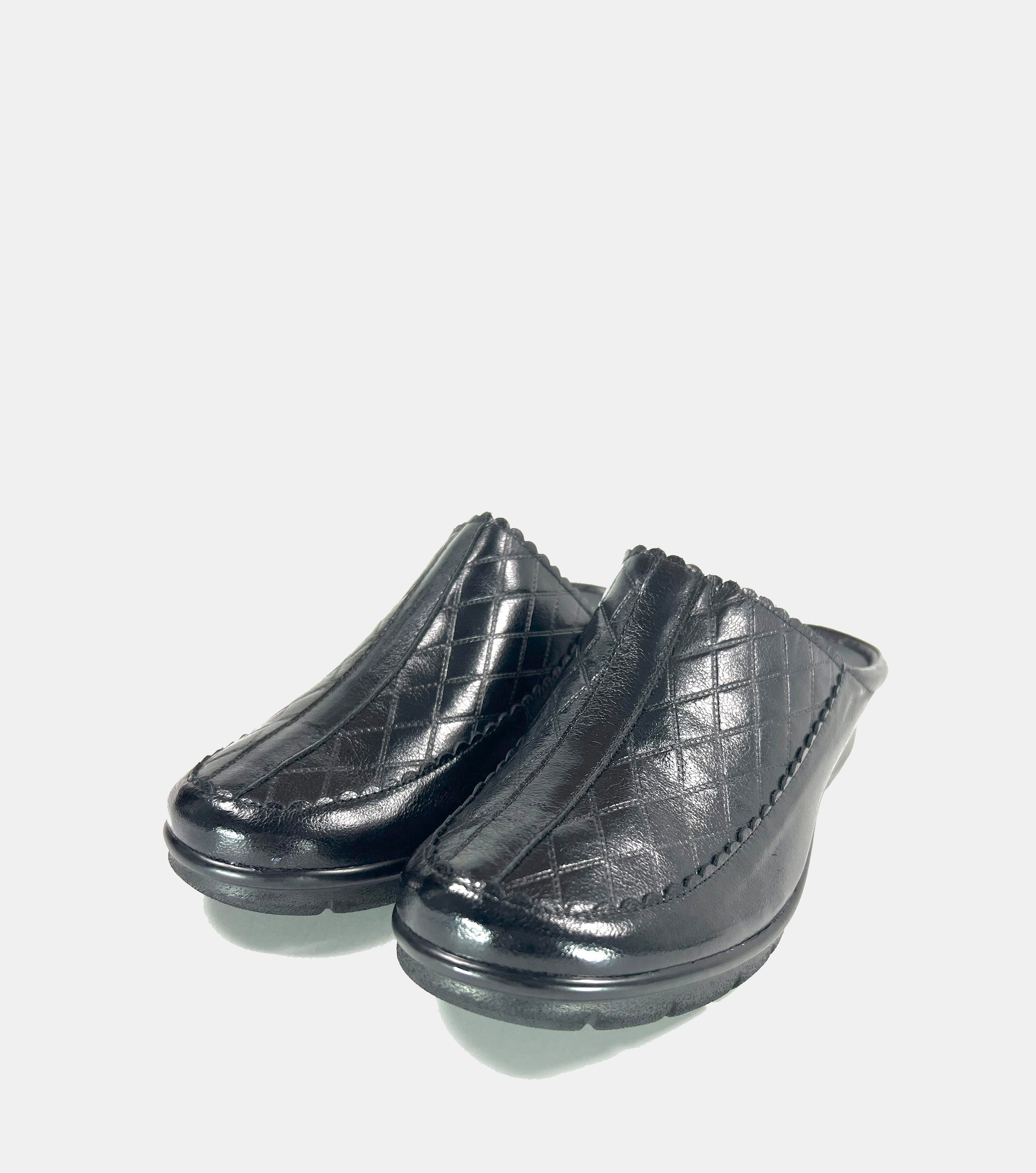 Michelle Morgan 18397-B5 Women's Mule Shoes #color_Black