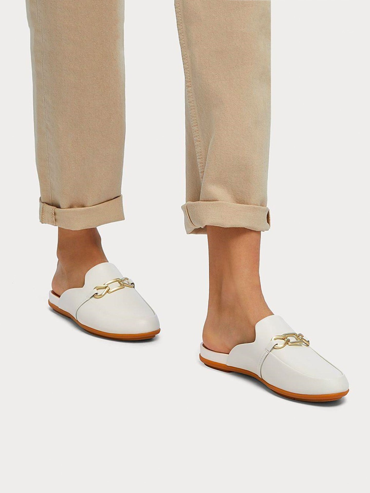 Fitflop Women's Gracie Chain Leather Mules #color_Beige
