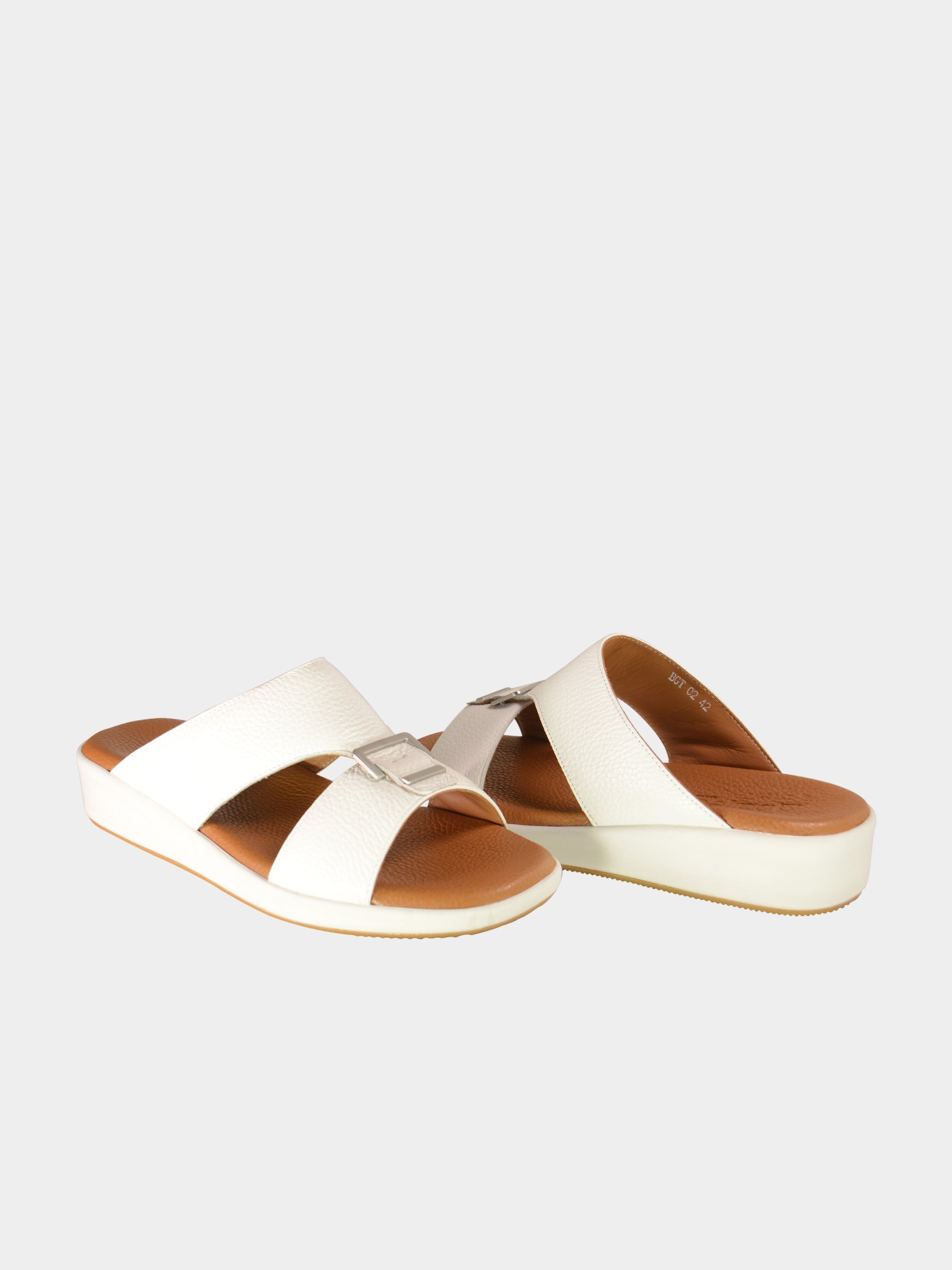 Barjeel Uno BGT-02 Grain Top Buckle Arabic Sandals #color_White