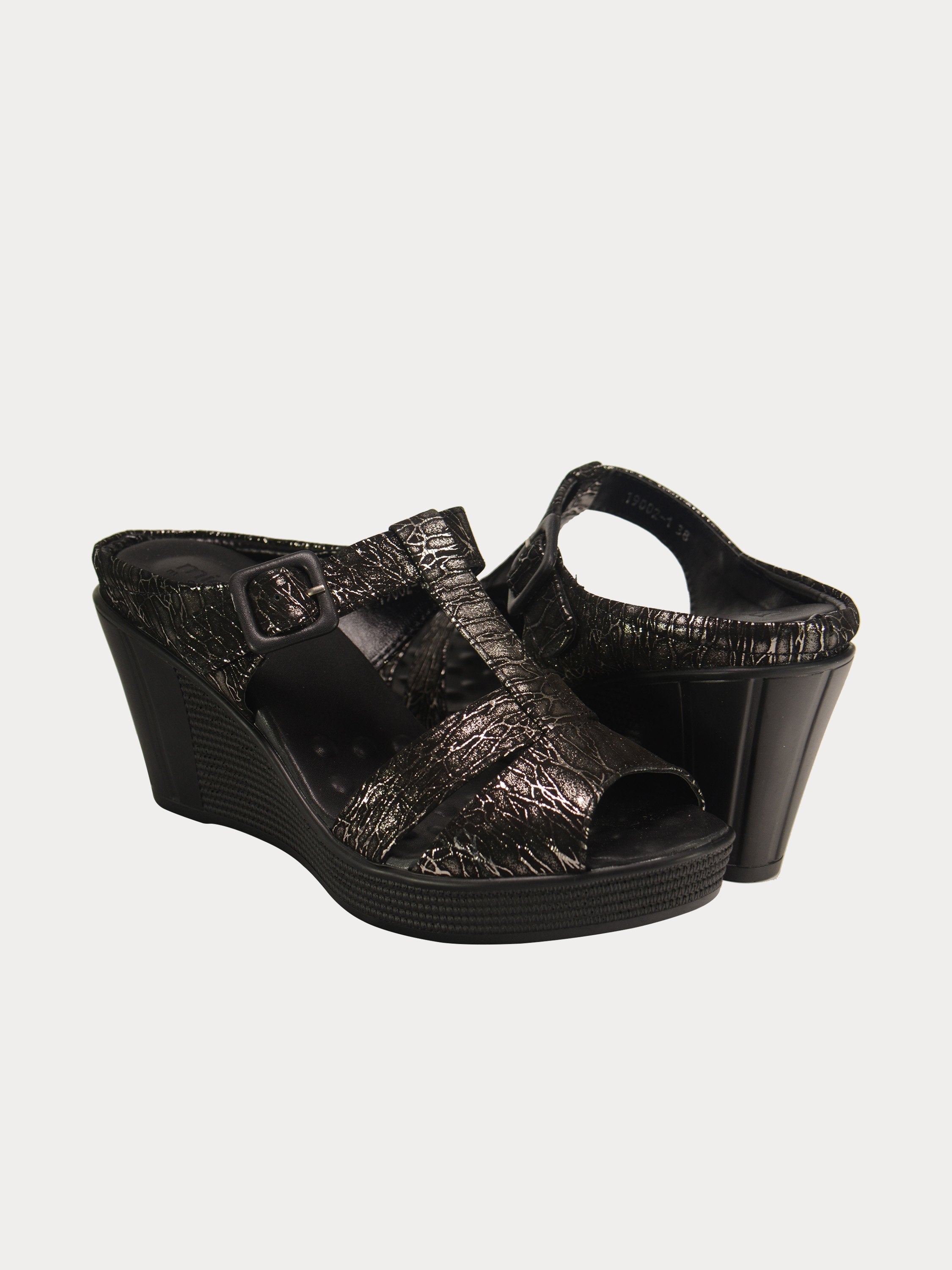 Michelle Morgan 190021 Leather Wedged Sandals #color_Black