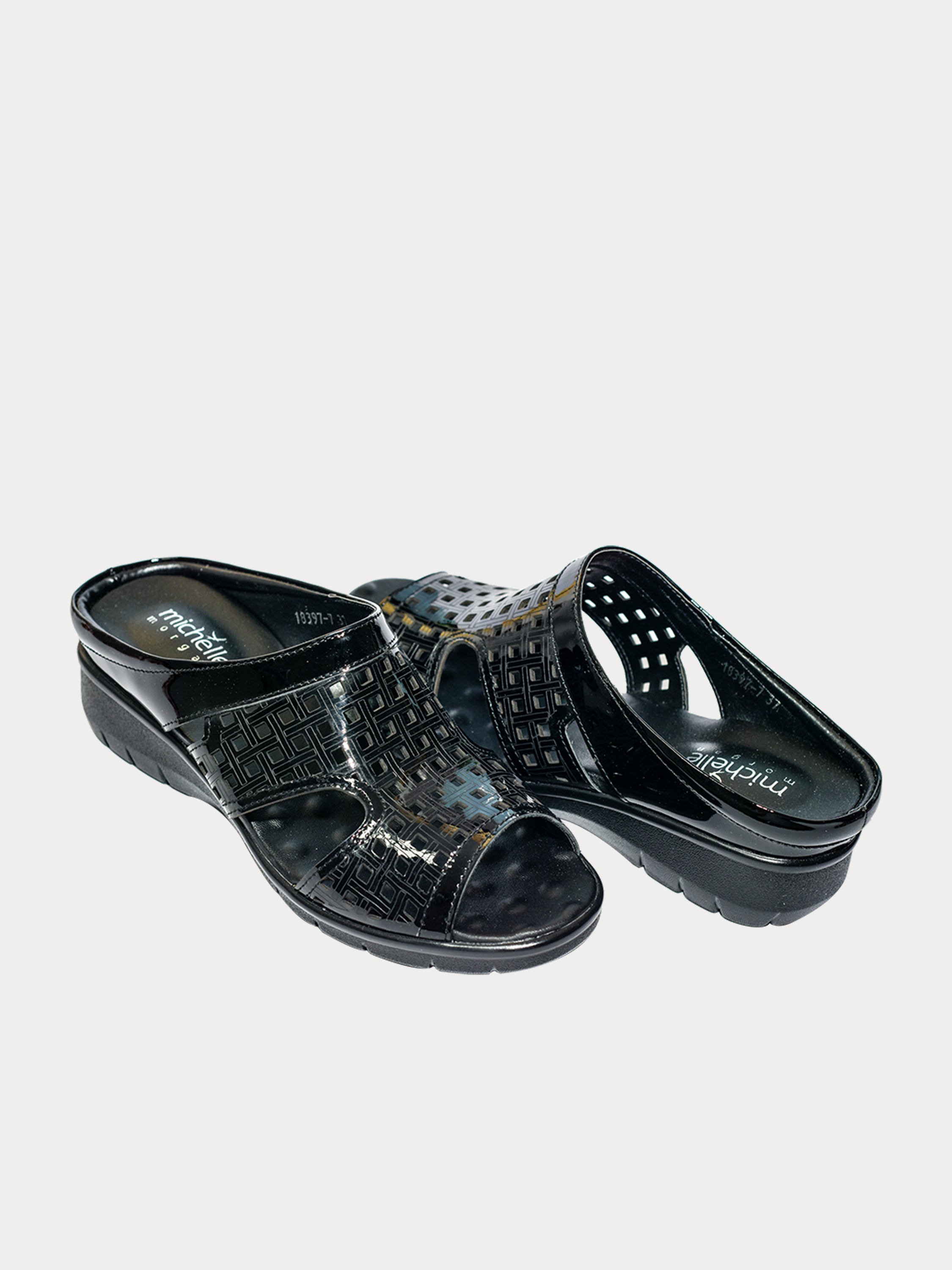 Michelle Morgan 1839770 Square Cut Slider Sandals #color_Black
