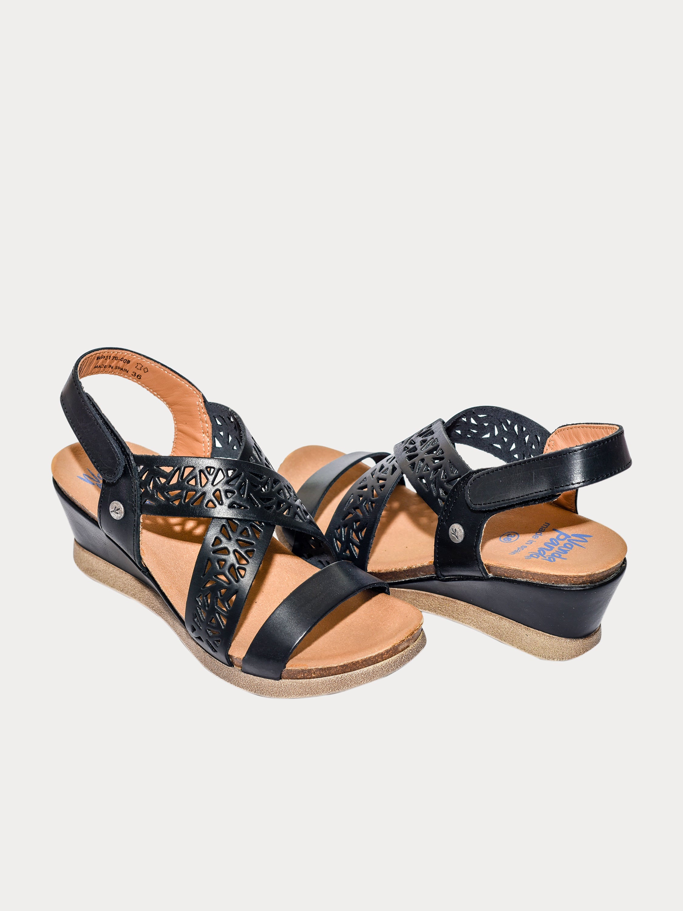 Wanda Panda Women's Manuela Back Strap Sandals #color_Black