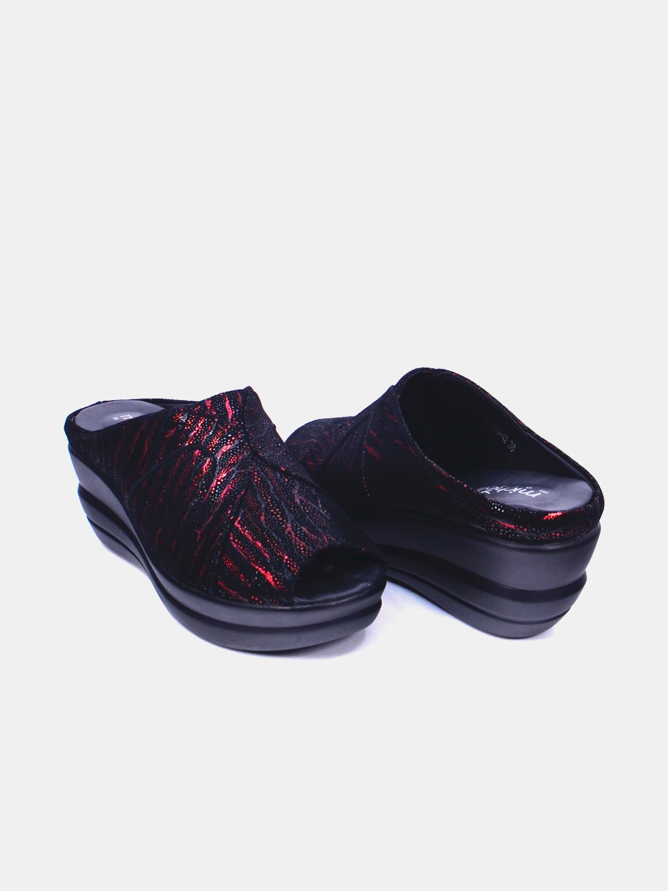Michelle Morgan 19009-42 Women's Wedge Sandals #color_Maroon
