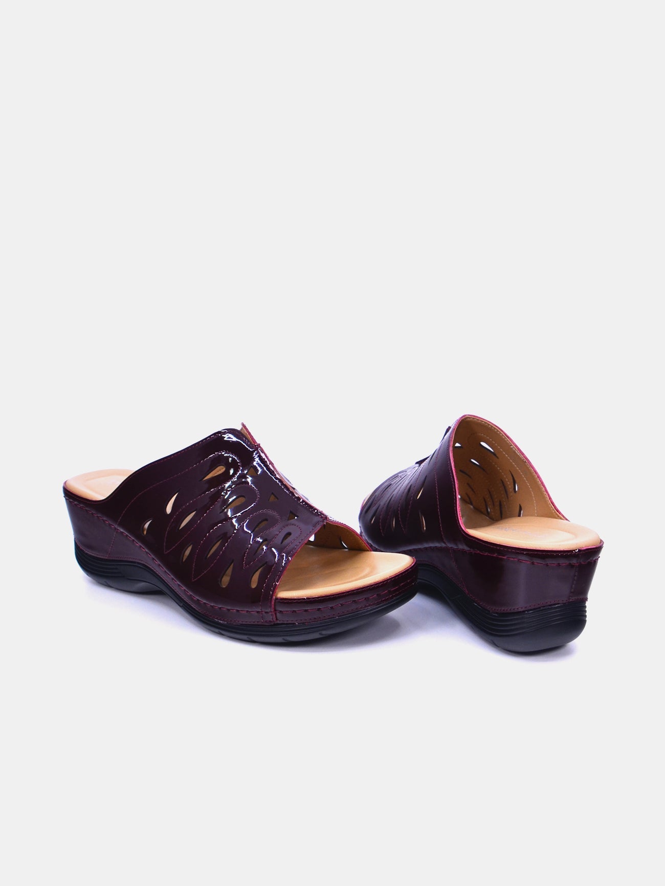 Michelle Morgan 2407-2 Women's Wedge Sandals #color_Maroon