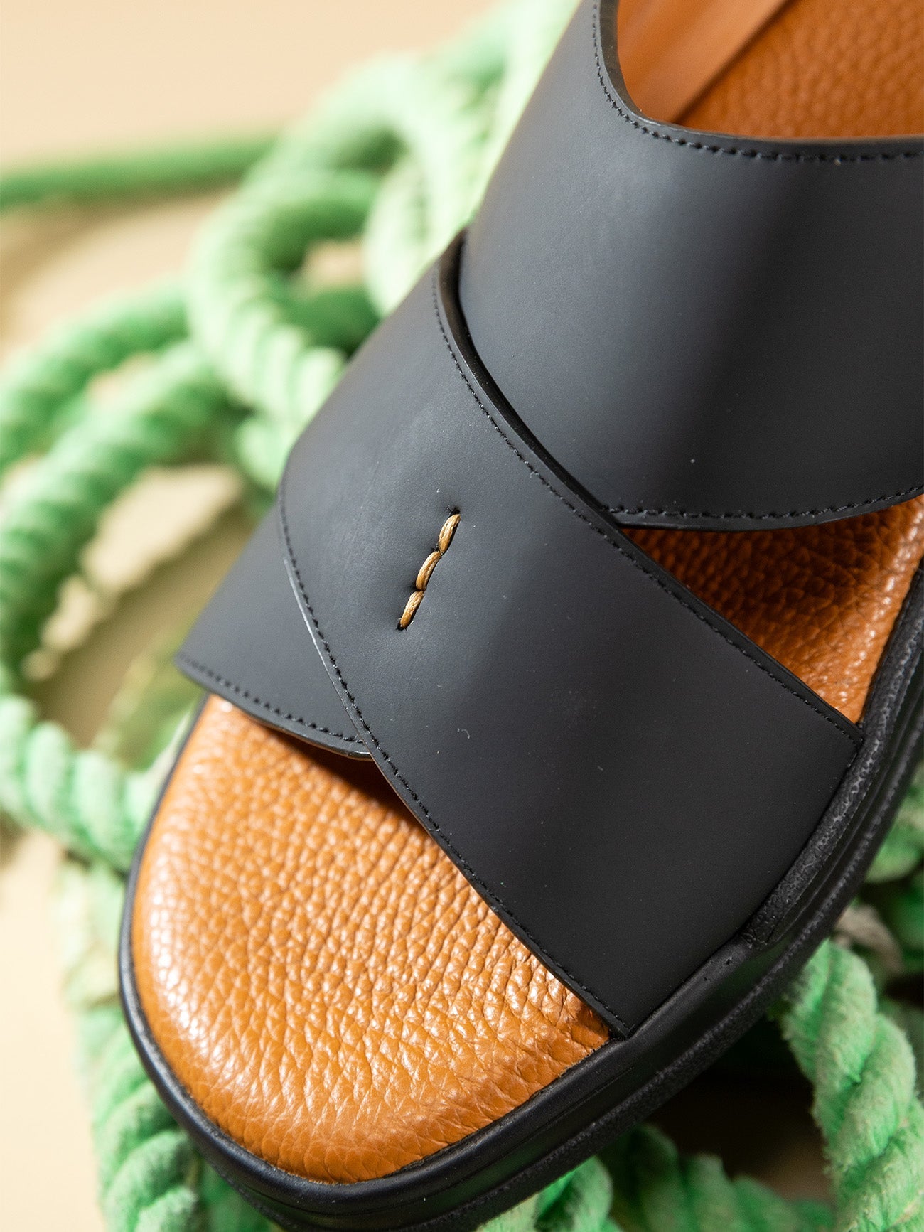 Barjeel Uno MSA125 Men Arabic Sandals #color_Black