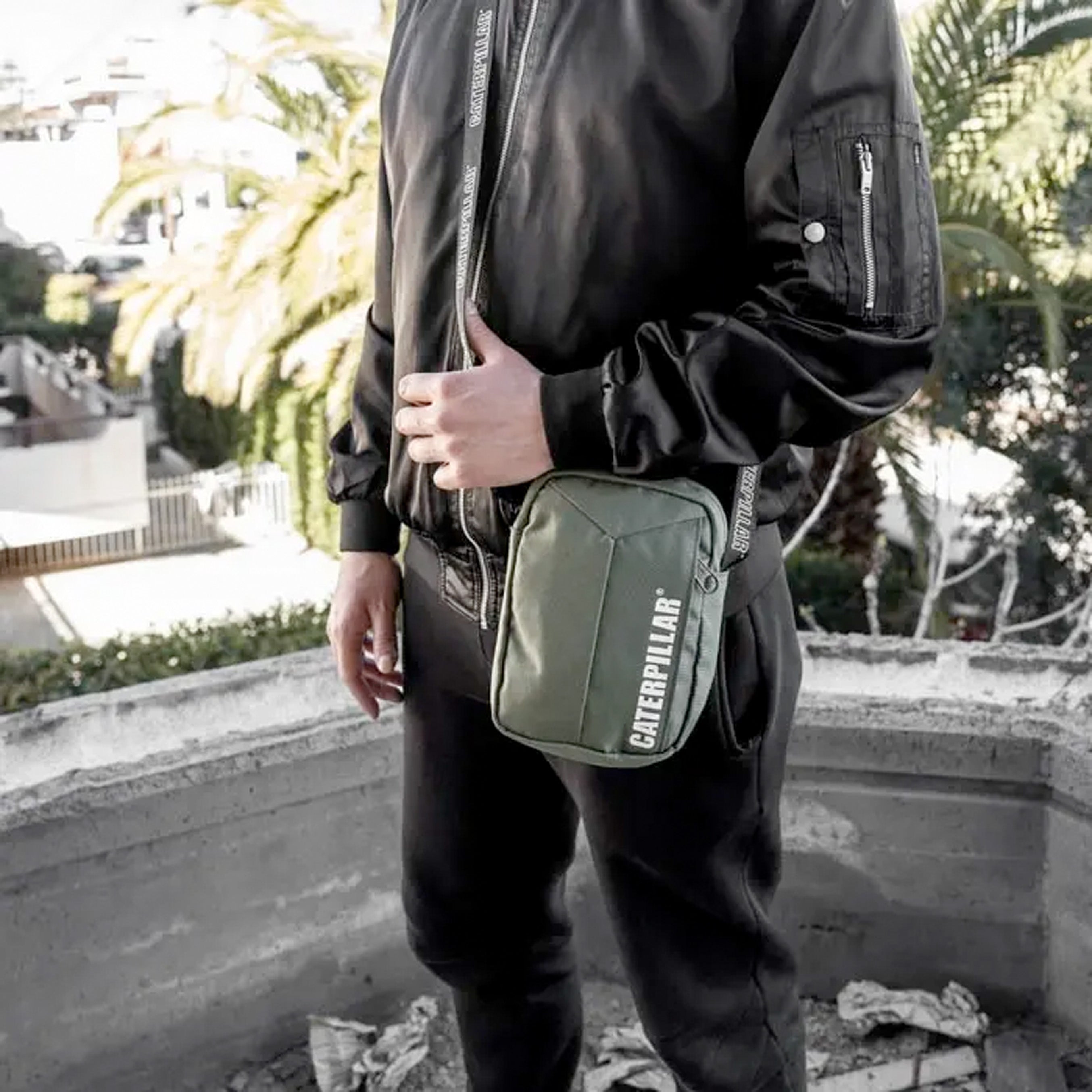 Caterpillar City Adventure Shoulder Bag
