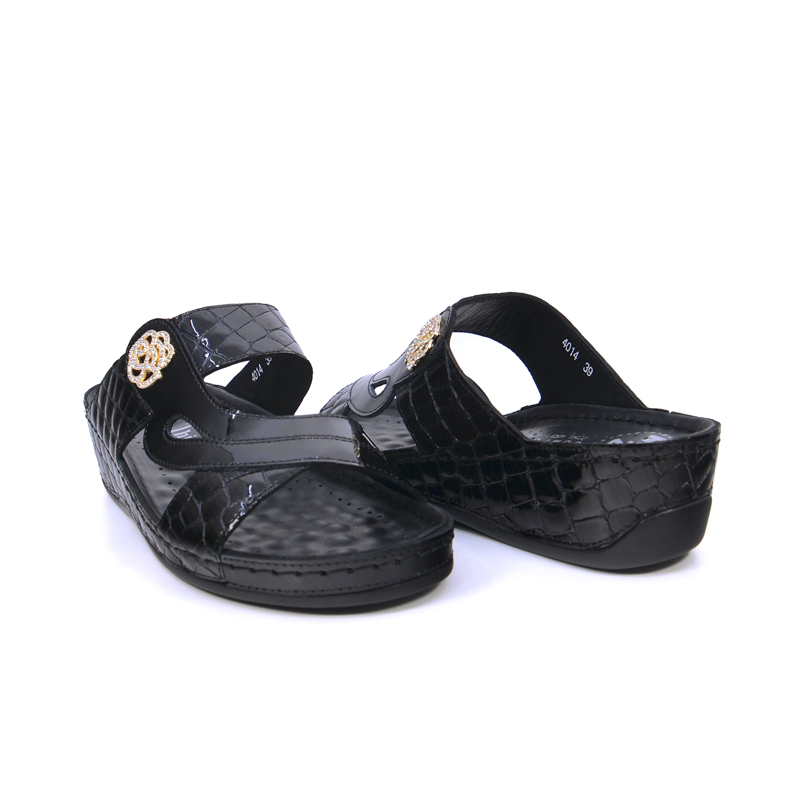 Think 4014 Women's Sandals #color_Black