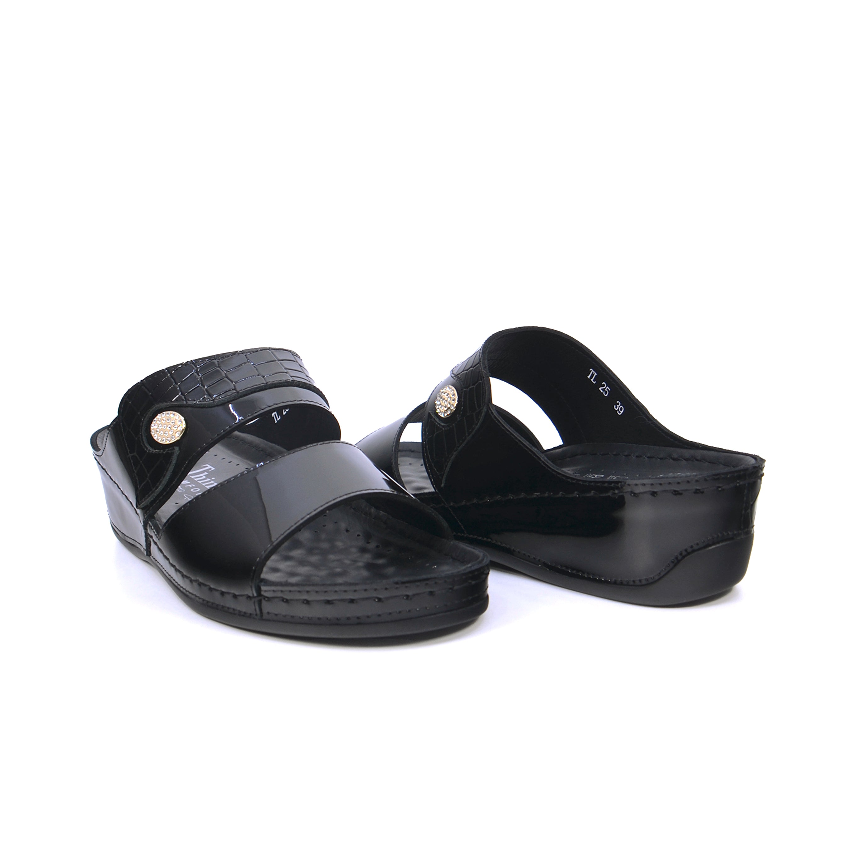 Think TL-25J Women's Sandals #color_Black