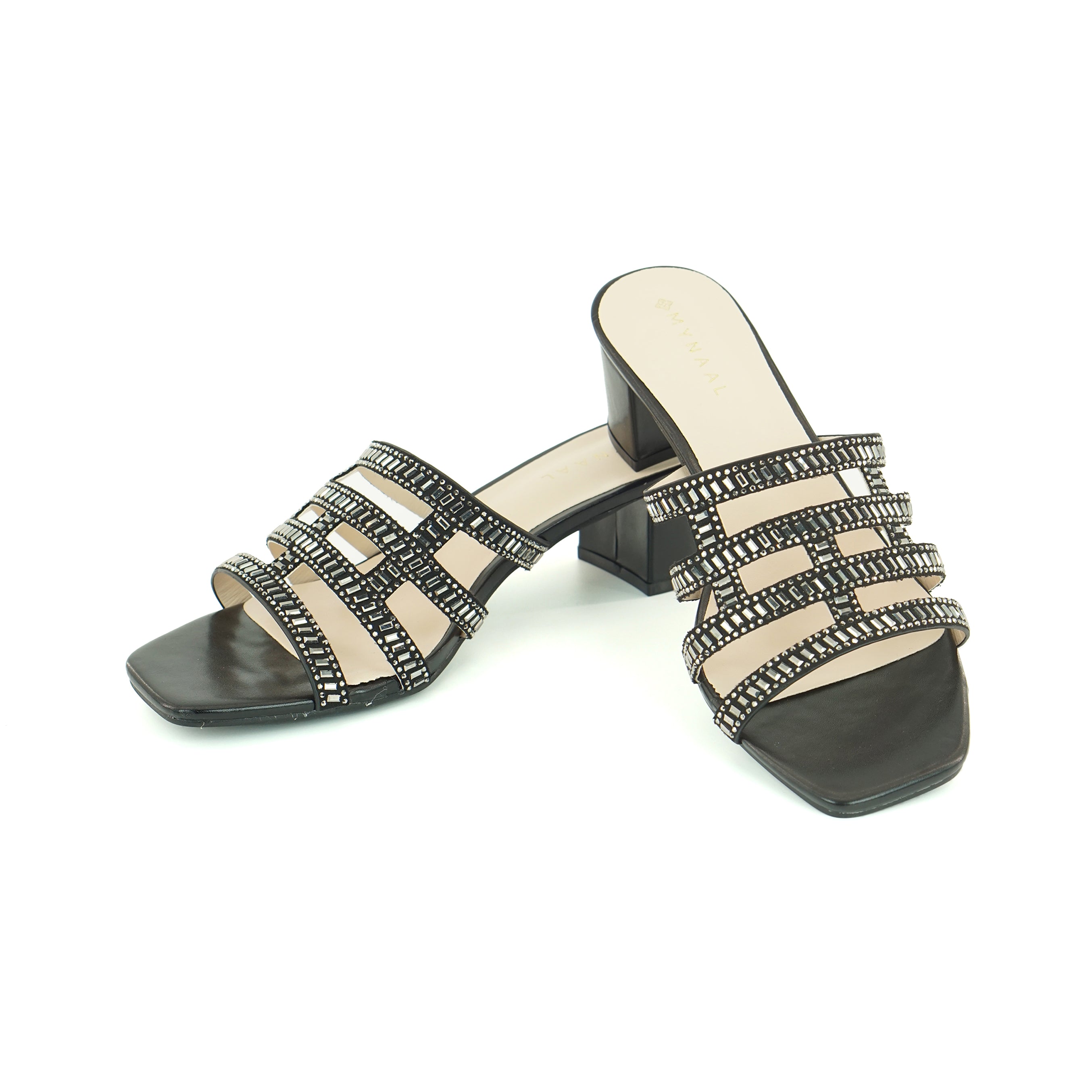 Mynaal 18F8827-6857 Women's Sandals #color_Black