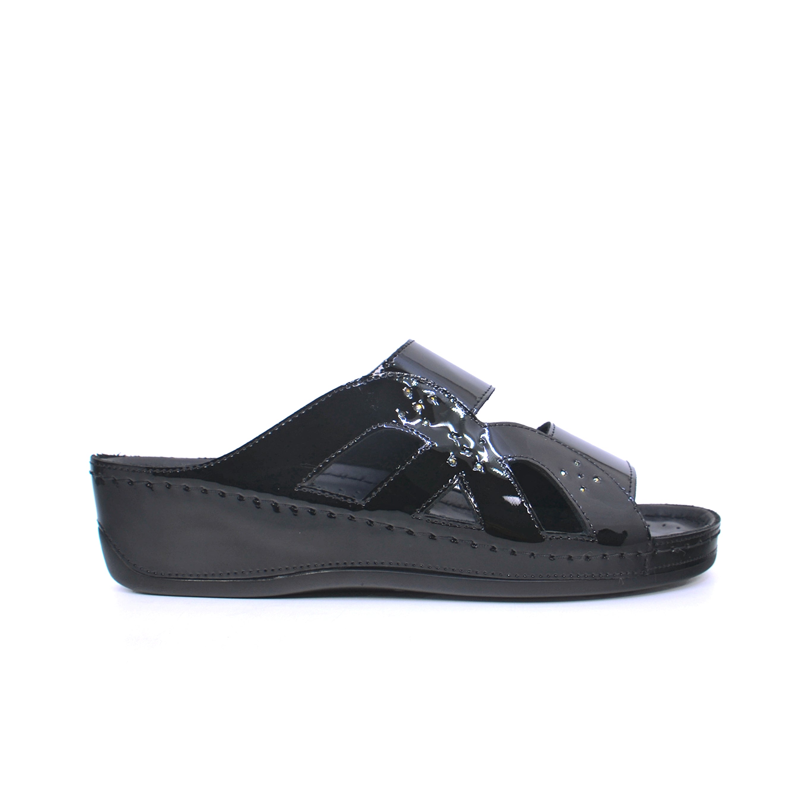 Think 4030 Women's Sandals #color_Black