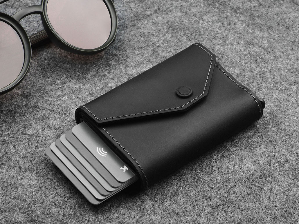 Pularys Porter Go Wallet - Hunter Leather #color_Black