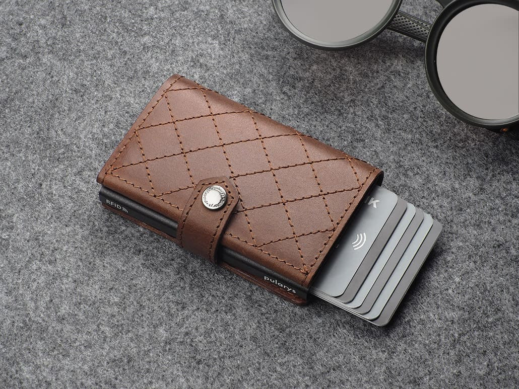 Pularys Hiker - Chic Decor Wallet - Nomad Leather #color_Brown