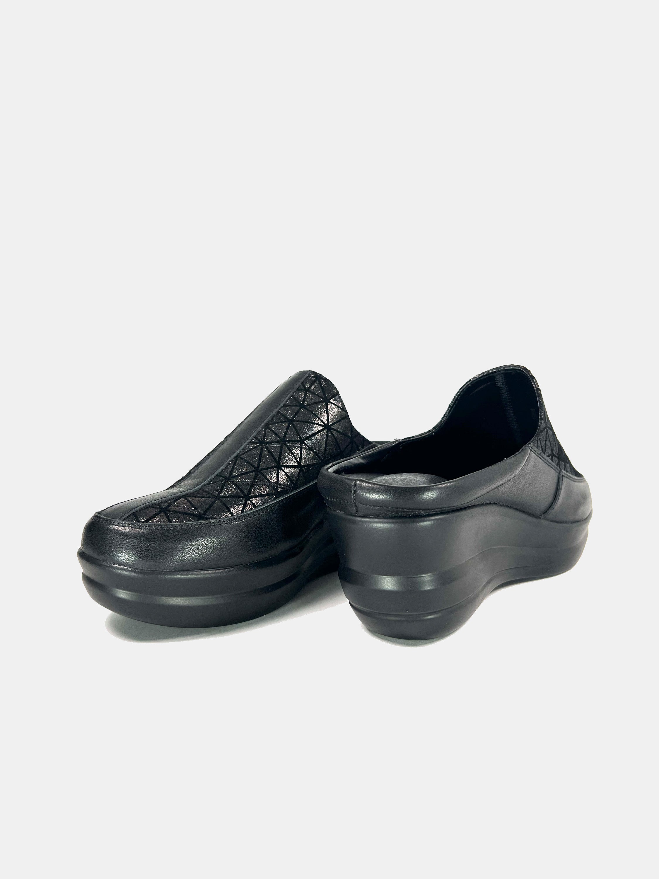 Michelle Morgan 19009-B1 Women's Mule Shoes #color_Black