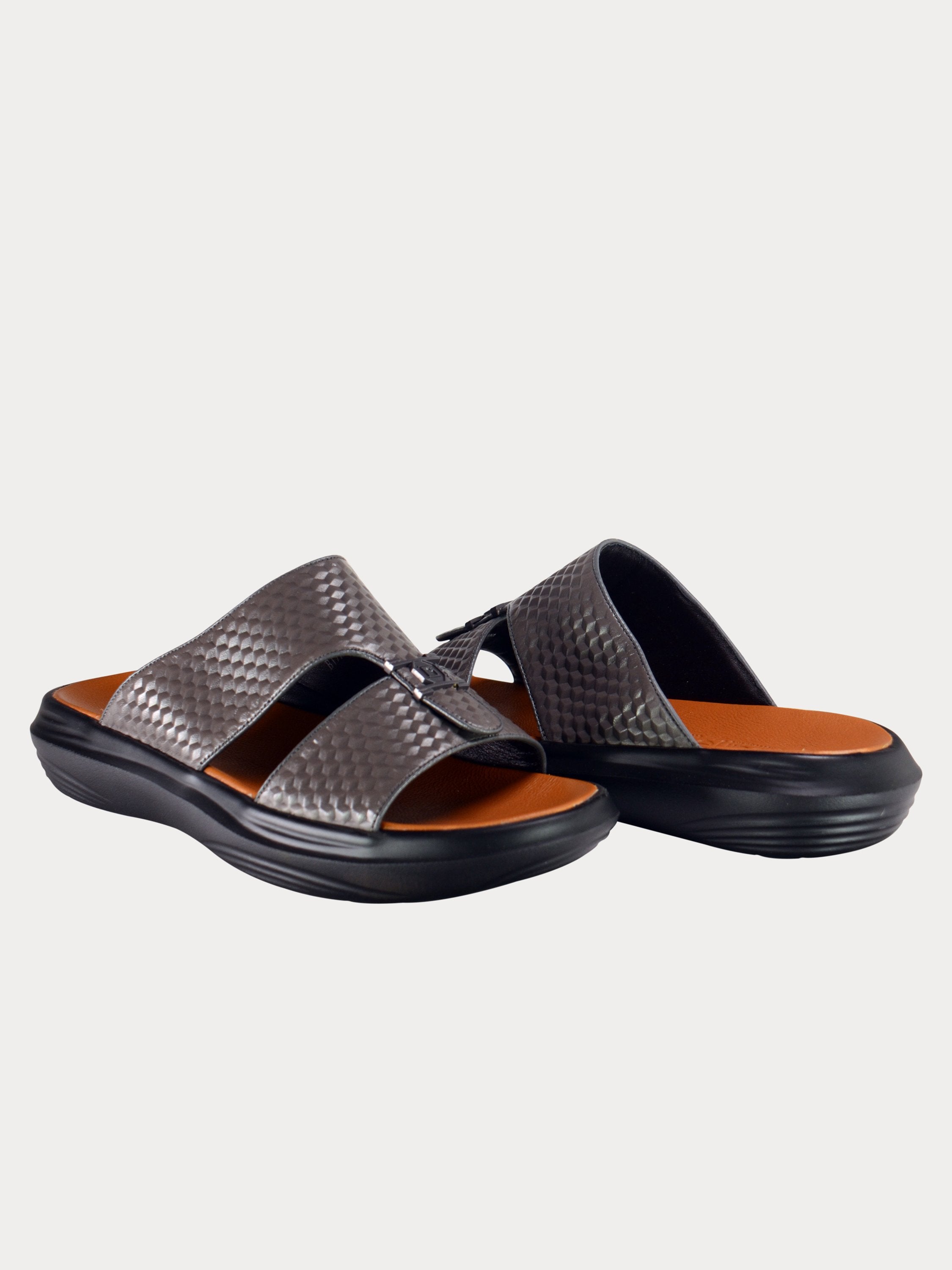 Barjeel Uno B197091 Chevron Detailed Arabic Leather Sandals #color_Grey