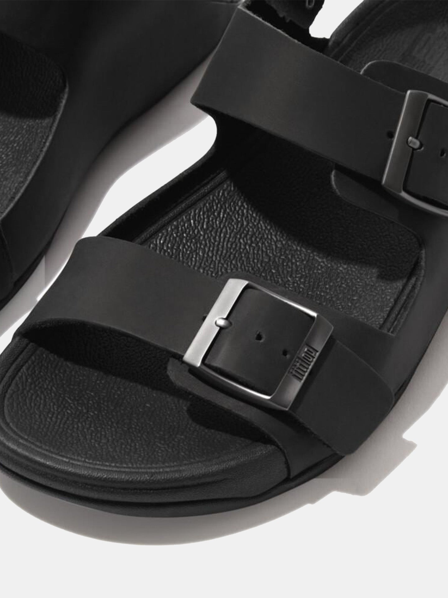 Fitflop Men's Gogh Moc Buckle Nubuck Sandals #color_Black