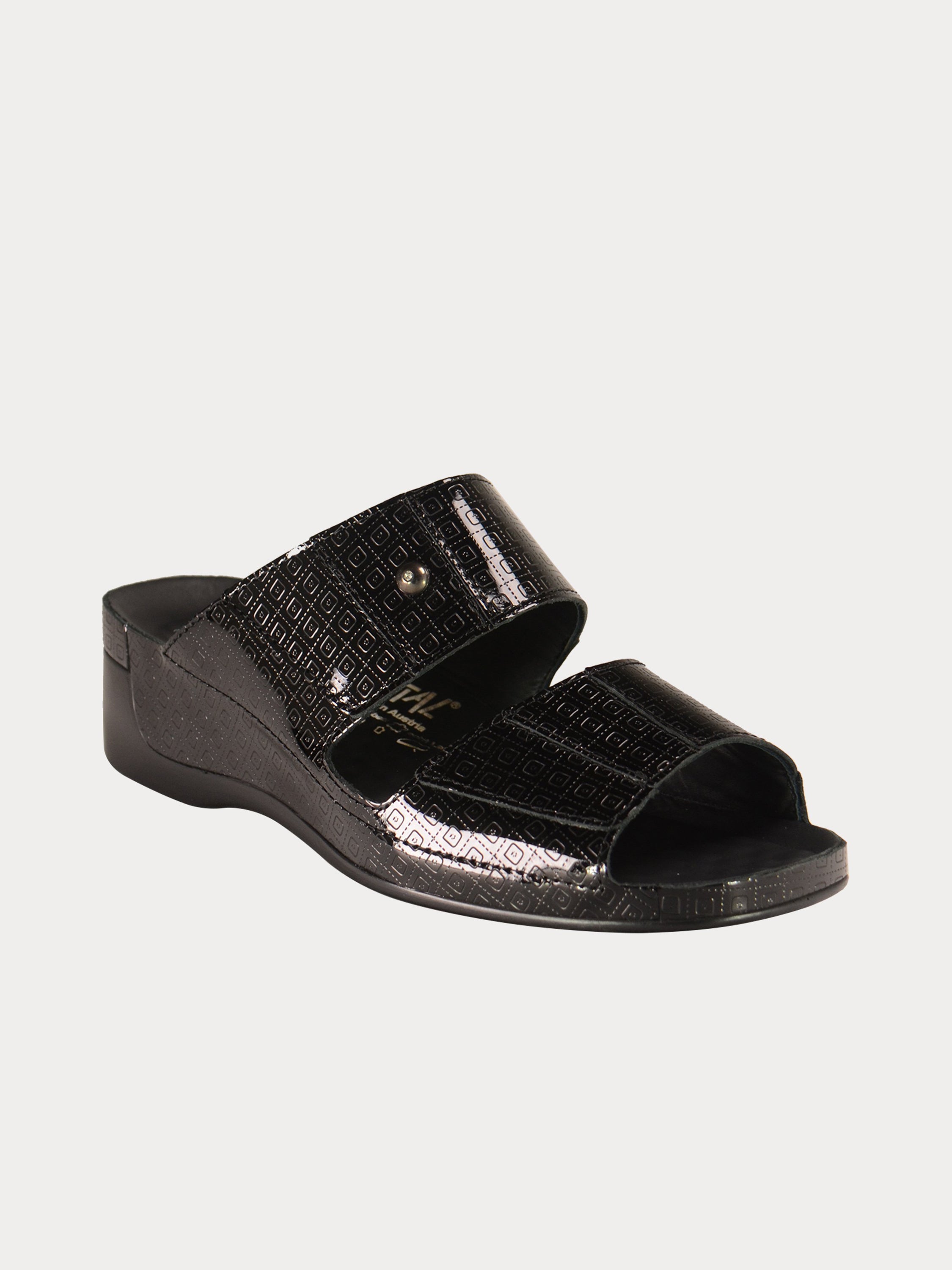 Vital Women's Grid Pattern Leather Sandals #color_Black